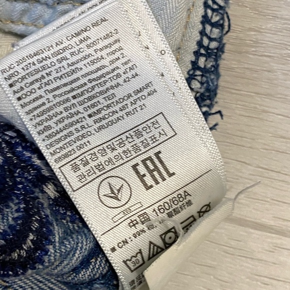 GAP Embroidered Girlfriend Jeans, Floral Embroidery Distressed, size 27 - Picture 10 of 12